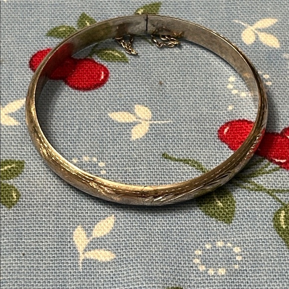 Vintage925 Silver Bangle Bracelet - Picture 8 of 11